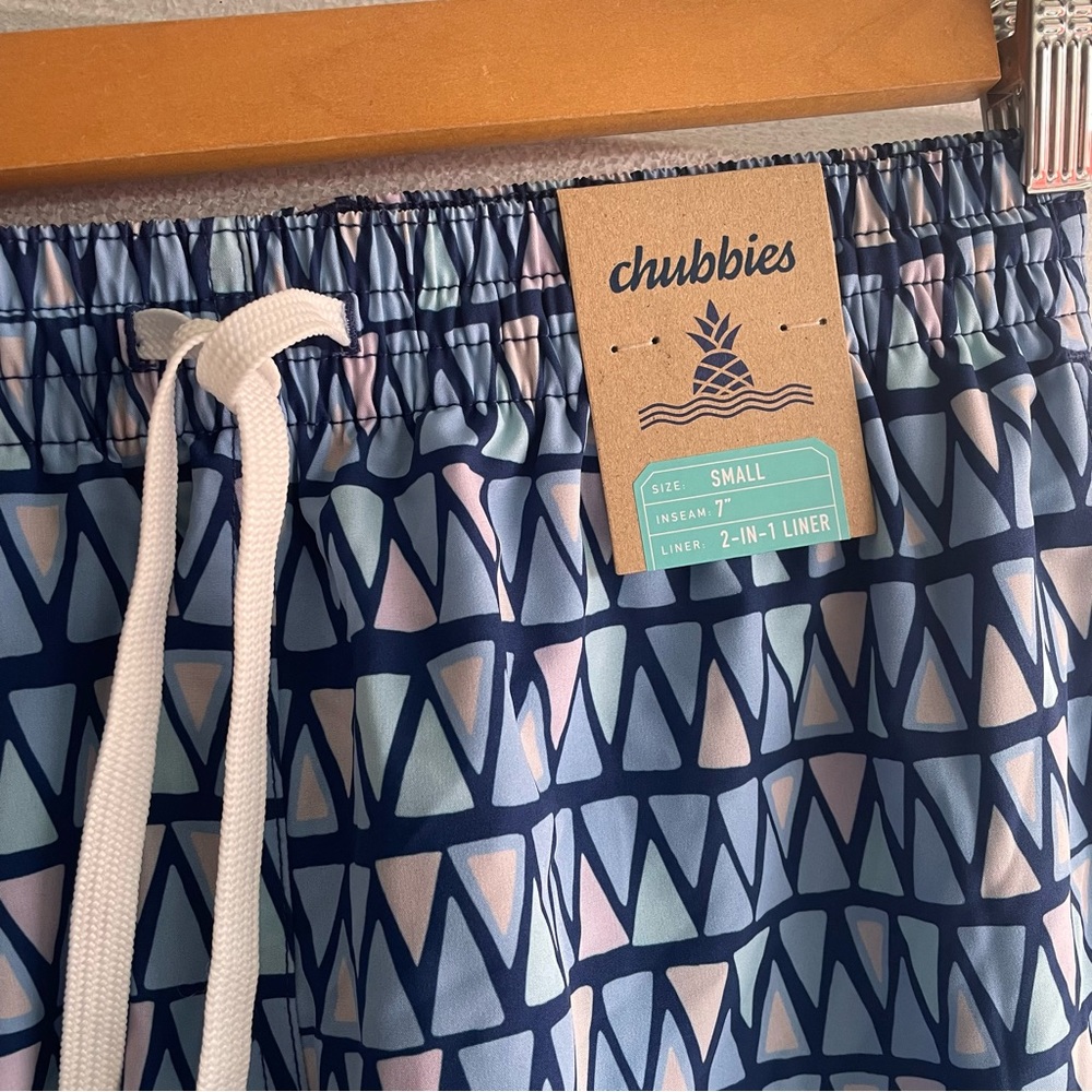 Chubbies NWT The Triangu-Laters 7" Swim Trunk - Picture 2 of 5